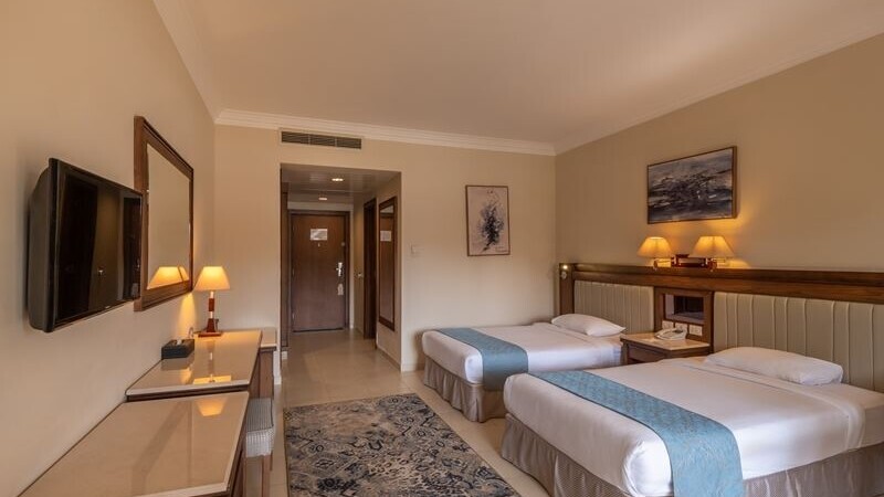 Serenity Alpha Beach